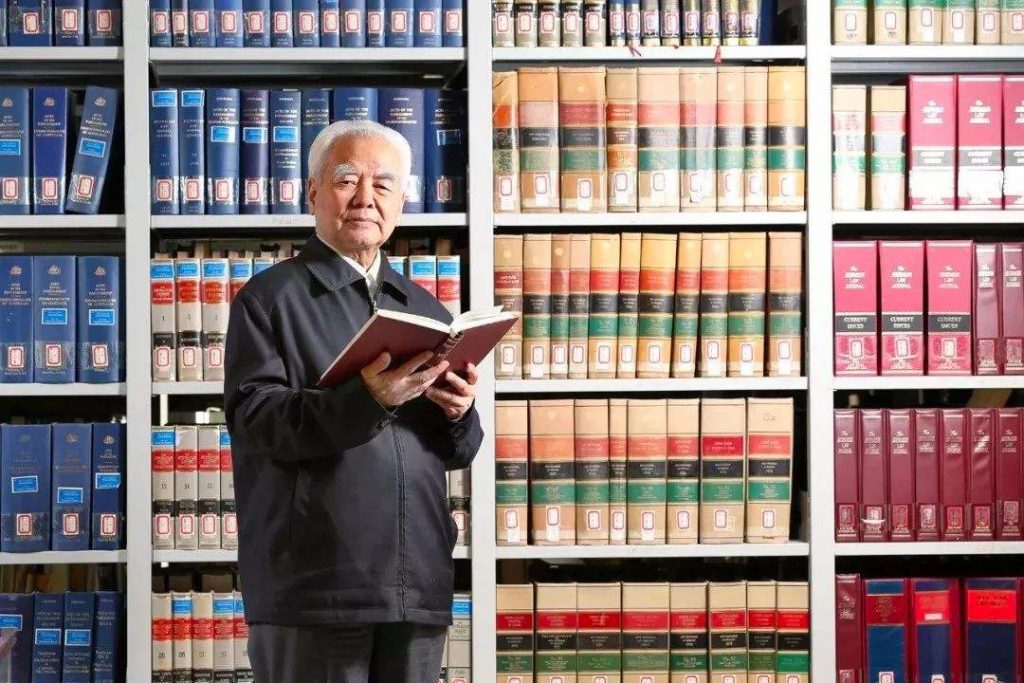 国家荣誉称号获得者——卫兴华-图片1