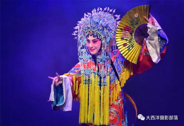 于琮章: 镜头追踪的影像世界