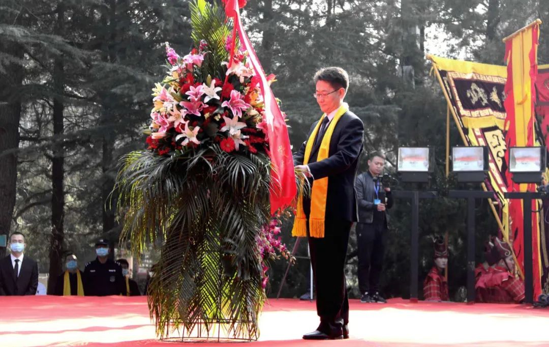 中国记录通讯社社长陈学刚受邀参加庚子(2020)年重阳恭祭轩辕黄帝典礼