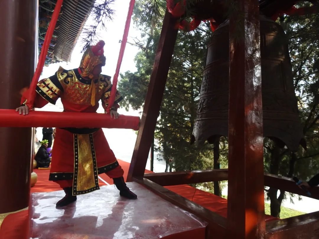 中国记录通讯社社长陈学刚受邀参加庚子(2020)年重阳恭祭轩辕黄帝典礼