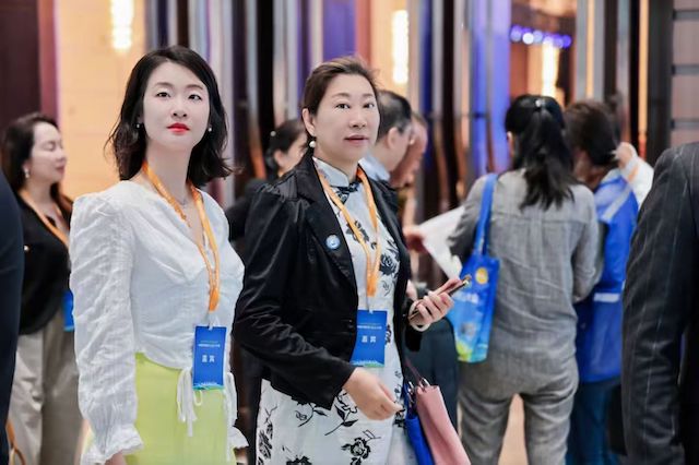 中国传真新闻社社长李家辛应邀出席“侨聚自贸港 共享新机遇”中国侨商投资大会-图片11