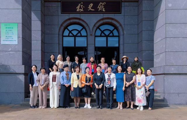 中国传真新闻社社长李家辛应邀出席“侨聚自贸港 共享新机遇”中国侨商投资大会-图片6