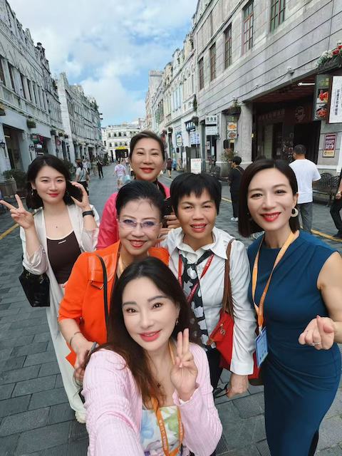 中国传真新闻社社长李家辛应邀出席“侨聚自贸港 共享新机遇”中国侨商投资大会-图片13